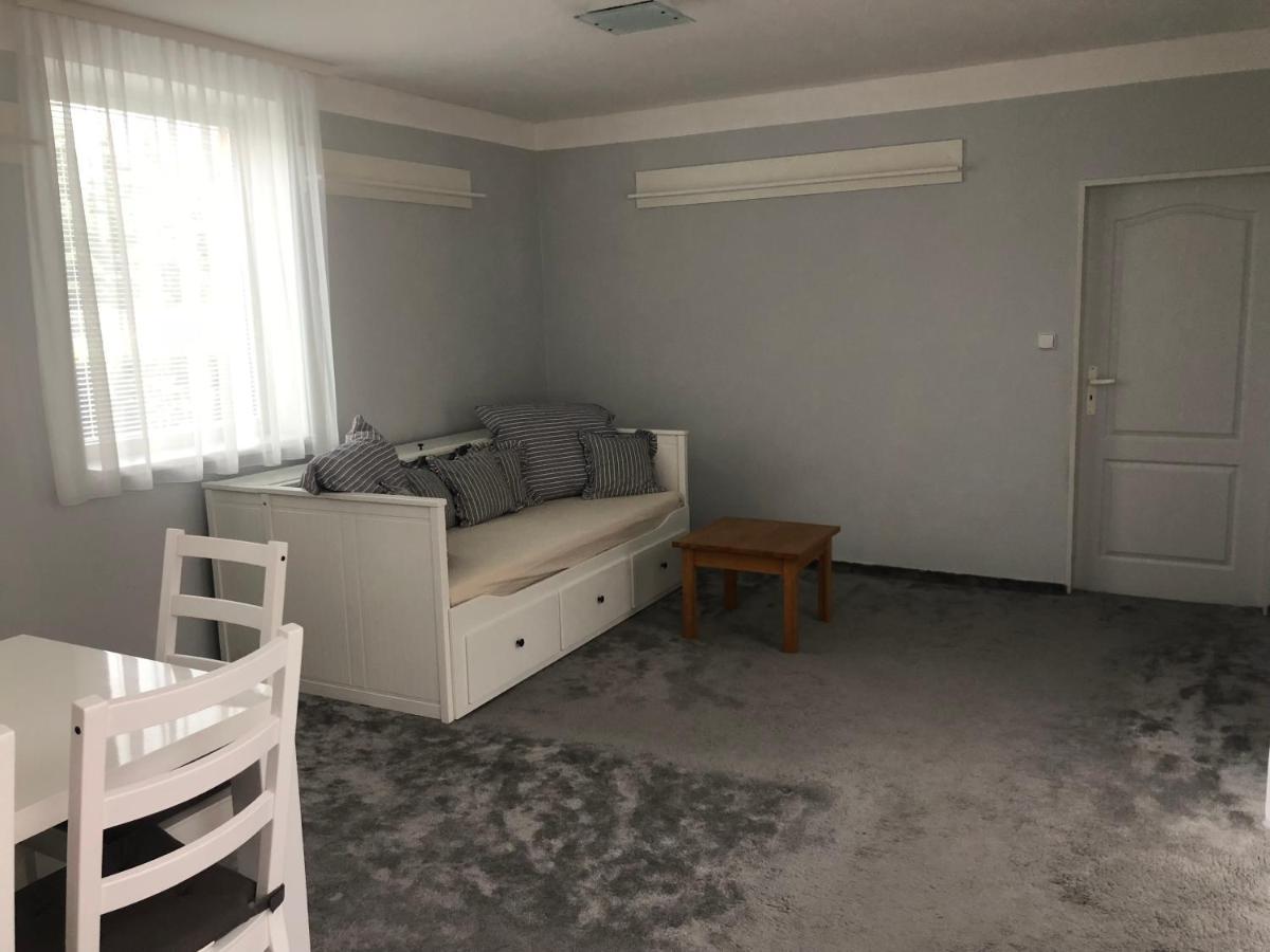 Prazdninovy Dum Zavadilka Villa Чешка Будьовица Екстериор снимка